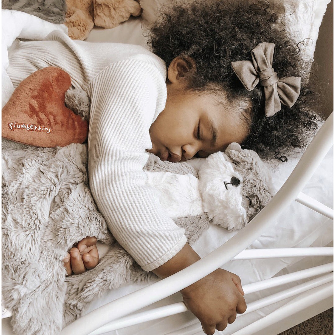 Pebble Otter Snuggler - Family Bonding
